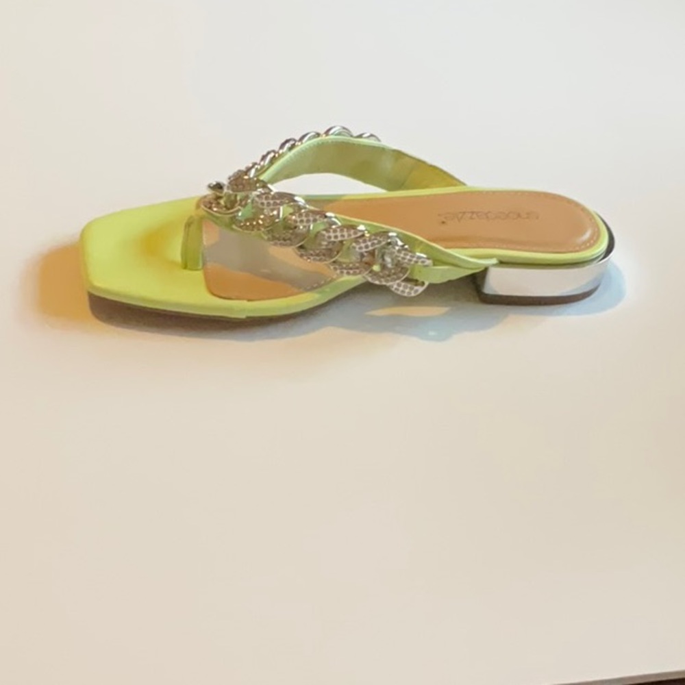 Thong sandal! Very cute and classy.